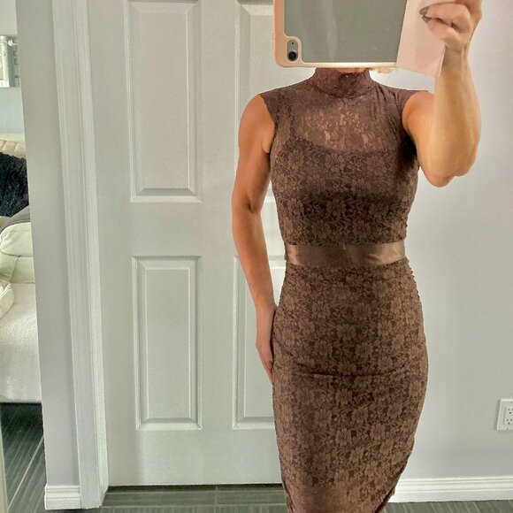 Cocktail Brown (worn once) lace, bodycon, open keyhole back dress size xs - Picture 11 of 12